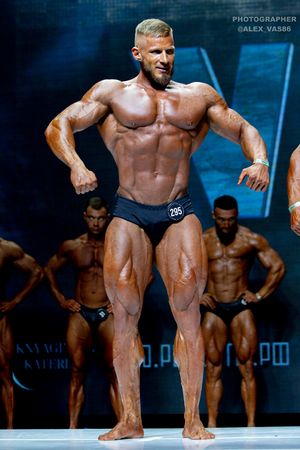 CLASSIC PHYSIQUE 178